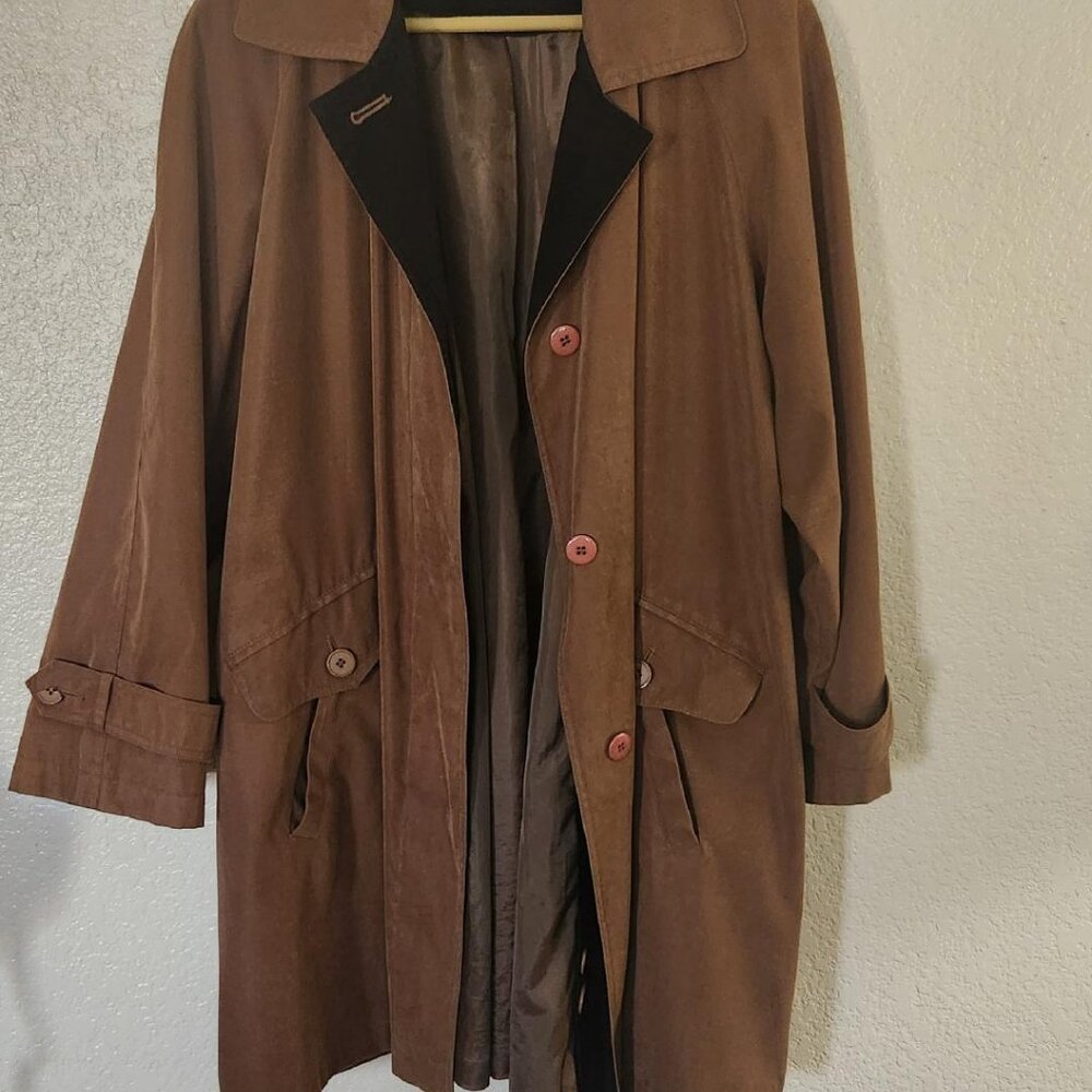 Gallery Trench Coat Brown Button Front with pockets Women's Size Medium